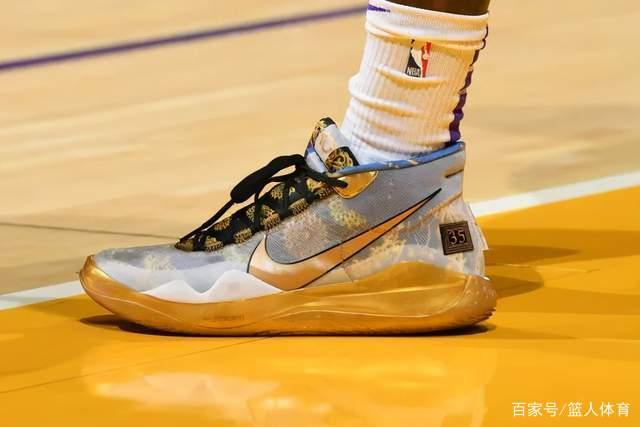 主场不敌南京 吉林男篮遭遇两连败季后赛前景堪忧主场不敌南京 吉林男篮遭遇两连败季后赛前景堪忧